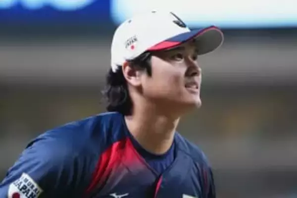 大谷翔平が引き連れた“屈強な人物”「大変なことになってる」　新幹線のホームが異様な雰囲気