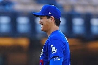 大谷翔平、打者と投手どっちが凄い？　仲良しコーチが試合中に告白「現時点では」