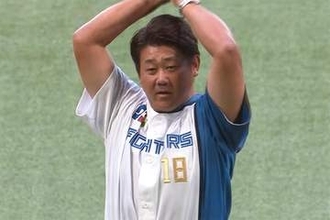 レジェンドの往年のフォームにファン喝采　見守った西口監督の笑顔は「久しぶりに見た」