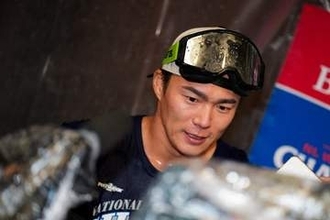“空気読まない”ド軍285億円男に注目　痛みに耐える山本由伸…プロが捉えた珍光景