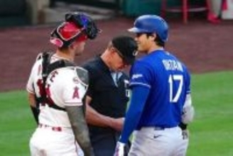 大谷翔平の打席直前…思わぬ事態に「何が起こった？」　指揮官爆笑の“まさか”に「ビックリ」