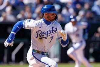 限定ユニにアラビア文字!?…米ファン困惑　判明した“新仕様”に酷評「絶望的…」