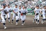 「甲子園で話題の「珍しい」ユニ　都大会から数日で“激変”、視聴者から好感「初めて見た」」の画像1