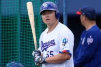 中日27歳が「どんだけ飛ばすんだ」　軽々防球ネットを直撃…ファン騒然「バケモン」