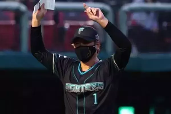 ハム3連打の同点劇に「ほんまにやりよった」　新庄監督が大喜びしたワケ「必死なんで、今」