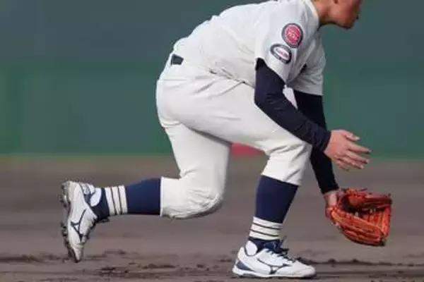 足が速い＝守備範囲が広いは間違い？　打球反応の“一歩目”を鍛える「2マーカー」