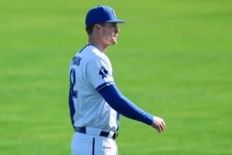 DeNA新助っ人は「マジで本物」　161キロ右腕が超特大弾…球場騒然の一撃「飛ばしすぎやろ」