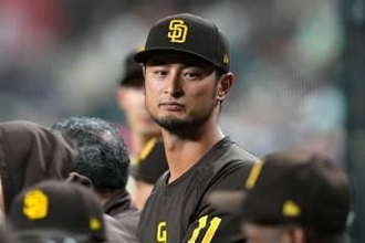 ダルビッシュ有、長男との再会を報告　モデルデビューの17歳…SNS投稿「道休蓮さんと」