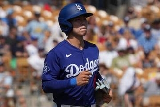 ド軍、キム・ヘソンの緊急昇格を発表　ベッツが右脇腹痛でIL入り…3Aで打率.346