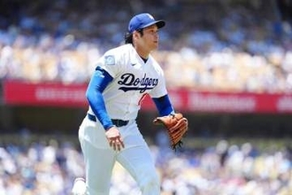 大谷翔平は「また膝でしょうか」　珍しい“遅れ”…両軍とも気になる状態、できなかった全力疾走