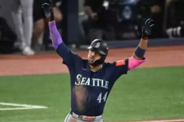 昨季は9万円転売も…ワンピースコラボに騒然　発表された“企画”に日米熱狂「イケてる」