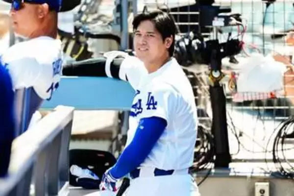 大谷翔平を見つめる超世界的スター「エモい」　“アツアツ”キスにファン興奮「首折れそう」