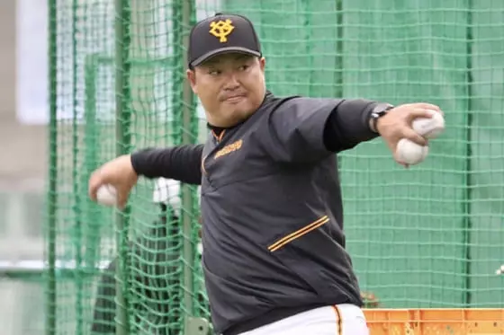 巨人村田2軍コーチ 選手に貪欲さ求める
