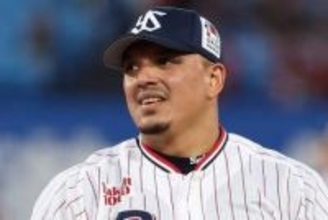 ヤクルト、オスナが野手登板　9回に大差でマウンドへ…140キロに神宮どよめき