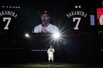 引退試合で発見…「痩せてしまったけど」　サプライズ登場の大物に感動「レジェンド」