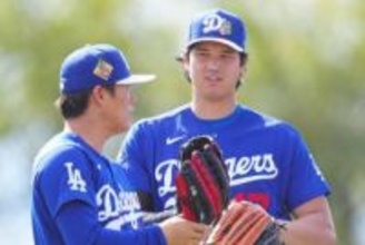 ド軍が公開した日本人2ショット「やっぱりでかい」　大谷と由伸…隠せぬオーラに思わず“警告”