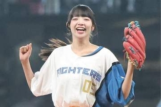 スカート舞う本気投球「可愛いの致死量」　ド緊張でプルプル、人気美女の「ビジュ良過ぎん？」