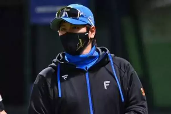 「新庄監督、細野は「めちゃくちゃ緊張していた」　9回2死で清宮が失策も「守る方たまらん」」の画像