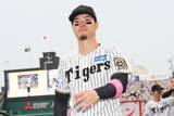 「阪神の特別ユニに「やられた」　“漆黒＆王者の印”…虎党ベタ惚れ「一番カッコいい」」の画像1