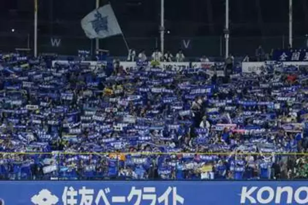 「行ってたんか」敵地に“勝利の女神”降臨　ガチ勢美女が見守った初勝利「横浜愛がすごすぎ」