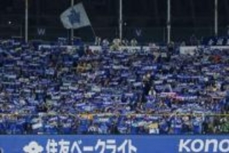 「行ってたんか」敵地に“勝利の女神”降臨　ガチ勢美女が見守った初勝利「横浜愛がすごすぎ」