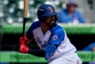 22歳で掴んだ122億円契約…“居場所”失った逸材の現在　リーグ覇者のあまりに分厚い壁