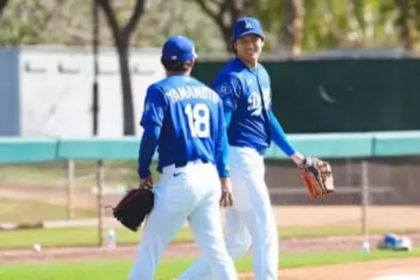 大谷＆山本＆佐々木でもない…ド軍GMに“捕まえられた”日本人　まさかの1枚が公開