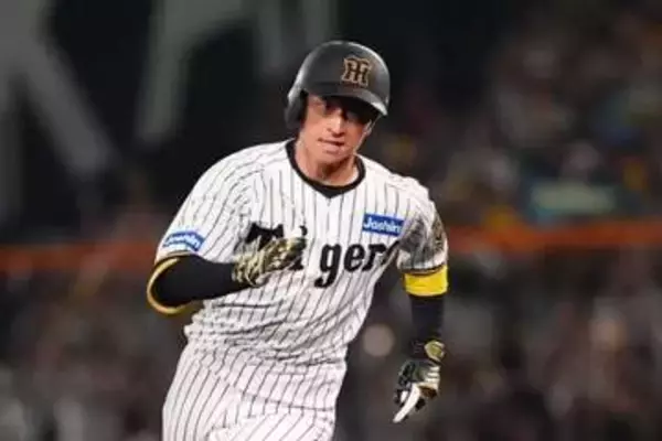 阪神・近本に死球　151キロ直撃→倒れ込み動けず→途中交代…甲子園に怒号、前日には森下も