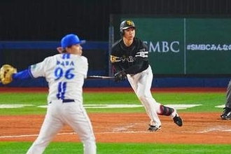 鷹、日本S初戦に勝利　延長11回に庄子が勝ち越し打、接戦を制し2年連続日本一に好発進