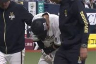 オリ杉澤龍、死球に悶絶　その場で倒れ込み場内騒然…途中交代、打率.385と好調