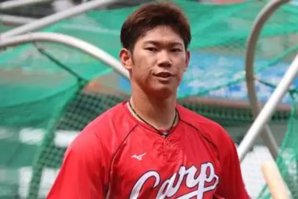 広島26歳が美人歌手に“タジタジ”　SNSで綴った感謝…ファンも反応「めっちゃニヤけてるぅ」