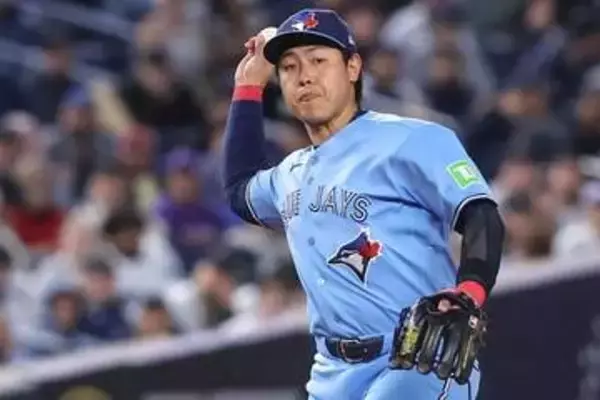 痛烈打球に逆シングルから「なんという送球」　岡本和真の好守に米ファン興奮「逸材」