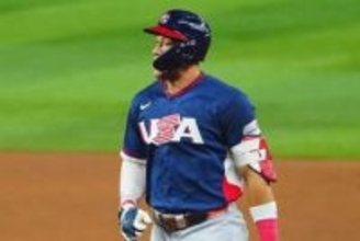 ジャッジ呆然、HR“強奪”の超絶キャッチは「歴史に残る」　日本ファンも興奮「次元が違う」