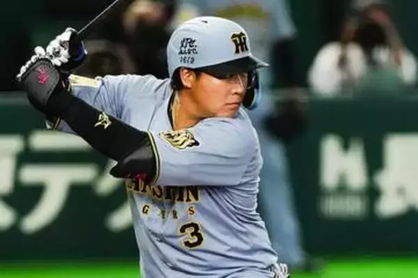 阪神・大山悠輔が大暴れ　反撃のソロ→3回に逆転満塁弾…2打席連発にハマスタ騒然