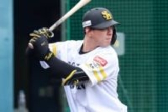鷹24歳は「なんで5位まで残ってた？」　長打連発→衝撃スイングに漂う“予感”「新人王ある」