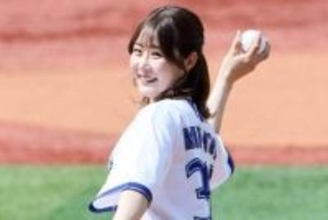 “OB投球”にもじもじ…美女ゴルファーが「可愛すぎる」　弾ける笑顔に場内釘づけ「100点満点」