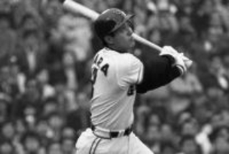 中日名捕手が忘れぬ、原辰徳氏の“1/382”「ベスト3に入る」　マスク越しに感じた衝撃