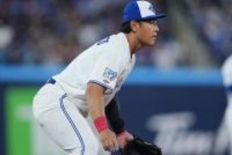 岡本和真の驚愕美技に実況唖然「信じられない！」　高まる支持…“低評価”に疑問の声