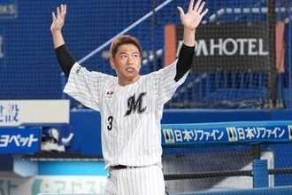 引退試合の裏で…幕張夜空に突如出現した「3」　ファン涙腺崩壊「やっぱり愛されてる」