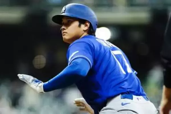 大谷翔平が立ち止まり「ガン見してる」　敵地を訪れた“来客”にファンも虜「激カワすぎる」