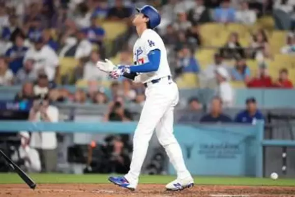大谷翔平の右肘死球「大丈夫だ」　指揮官説明…走塁で膝を気にする様子も「報告受けてない」