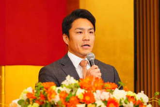 則本昂大が巨人入団会見「先発ローテを勝ち取る」　メジャー断念の葛藤も「長い時間悩んだ」