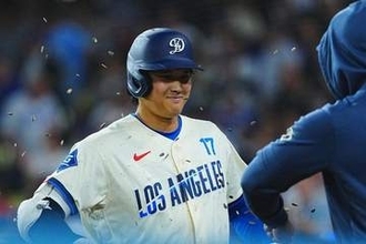 第2子誕生の大谷翔平、復帰戦で16号ソロ　ド軍は連勝4でストップ…由伸5敗目