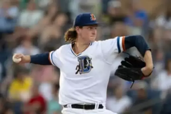 「ハリウッドスターと言われても…」　際立つ“最長身”…巨人助っ人にうっとり「モデルですか」