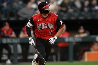 村上宗隆は「ビーストだ」　年68HRペース…“大谷マニア”の米識者が驚愕した“片手弾”