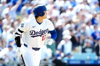 「オーラがすごい」大谷翔平に米国が感銘した1枚　復活弾後に激写…「世界一カッコいい」