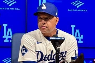 ロバーツ監督、大谷翔平の3出塁を称賛「いい打席を」　デグロム粉砕5号に感動「特に最初は」