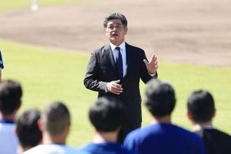 凍り付く中日選手「ビビり散らかしてる」　新監督と対面…走る緊張感「返事してくれよ」