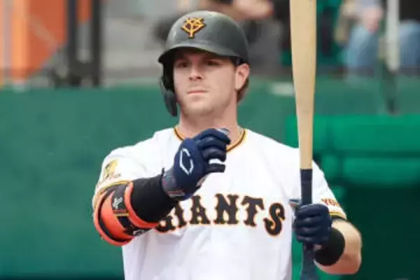 戸郷粉砕に衝撃…巨人助っ人が特大弾「美しすぎる」　ボール消失で「これはえぐいわ」