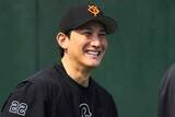 「巨人から届いた“挨拶”に「飛び起きました」　爽やか笑顔の小林誠司にファン悶絶「一生ついてく」」の画像1